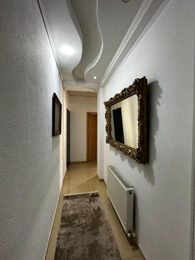 Lucas Hotel Tbilisi Esterno foto