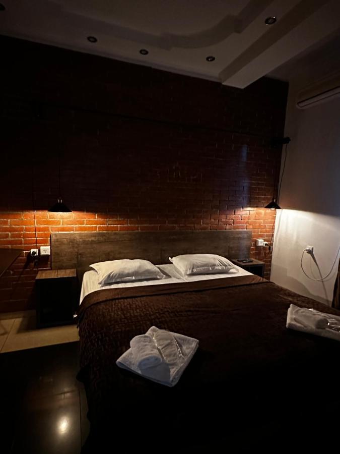 Lucas Hotel Tbilisi Esterno foto