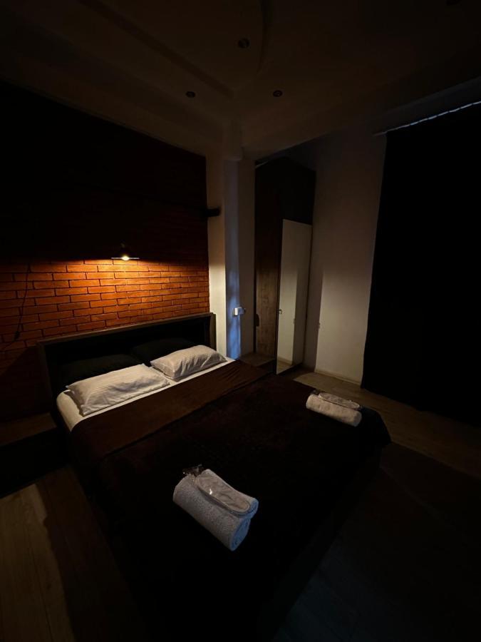 Lucas Hotel Tbilisi Esterno foto